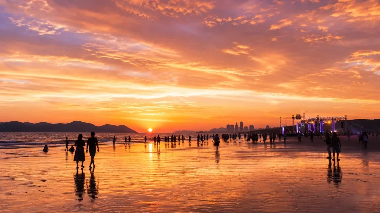 Dadaepo Beach at sunset in Busan